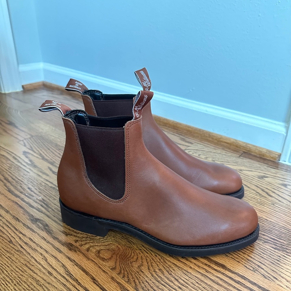 R.M. Williams Men's Leather Boots, Size 9, Like New!
